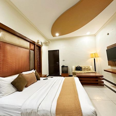 The Grand Hotel Multan Exterior photo